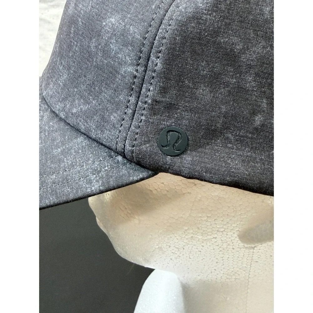 Lululemon Fast‎ and Free Running Hat Unisex OS Gray Acid Wash Adjustable Cap